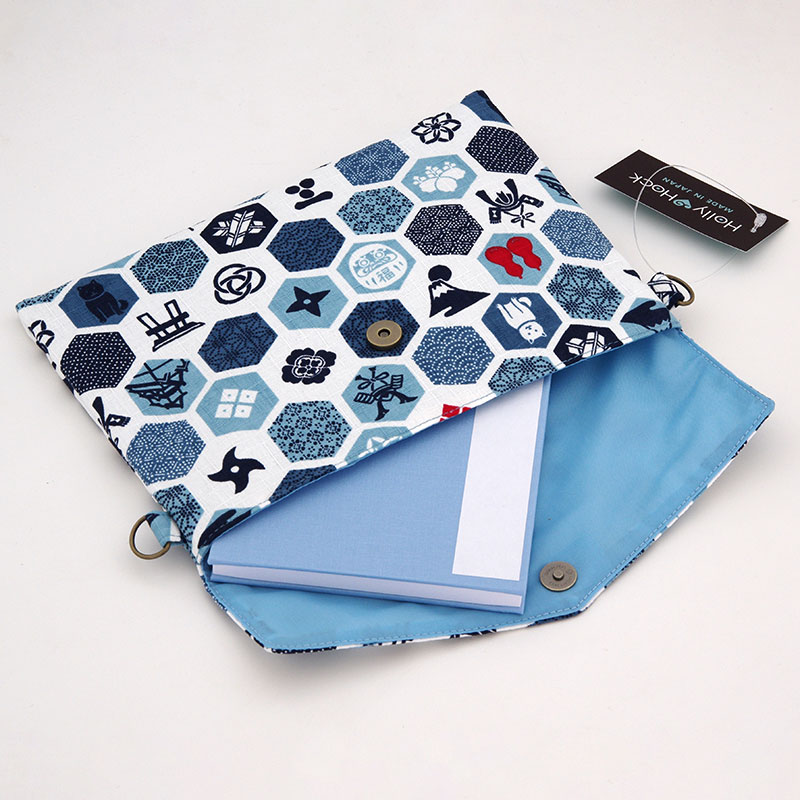 《ネコポス送料無料》【ショルダーストラップ対応】御朱印帳袋(御朱印帳ポーチ) /亀甲家紋和柄