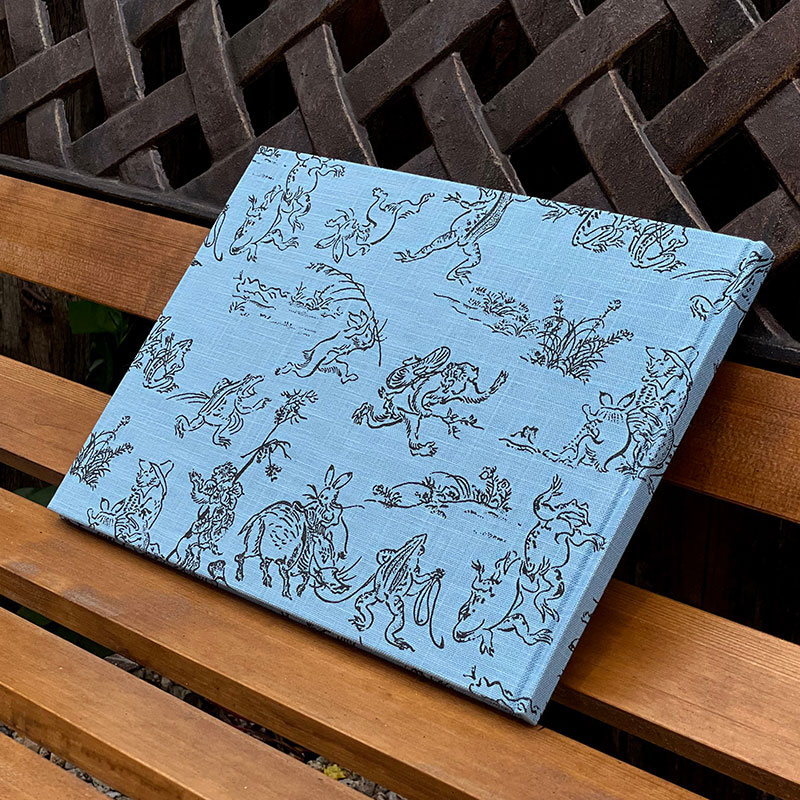 《メール便送料無料》【見開きサイズ】御朱印ホルダー/鳥獣戯画(水色)