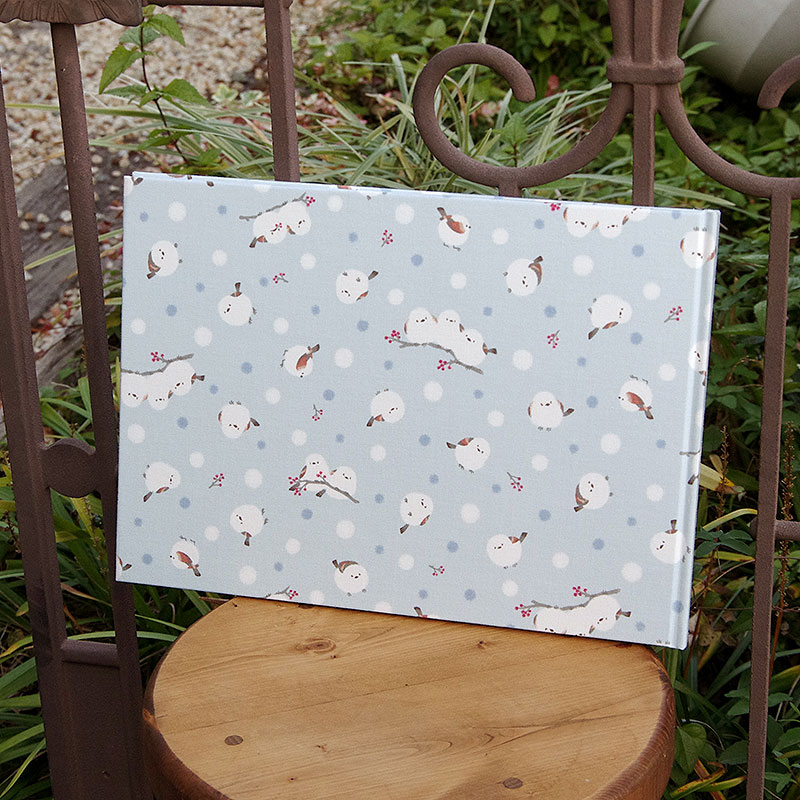 《ネコポス送料無料》 書き置き御朱印専用/見開きサイズ御朱印ホルダー/シマエナガと赤い実(ピンク/水色/グレー)