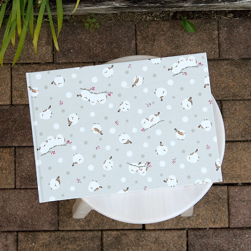 《ネコポス送料無料》 書き置き御朱印専用/見開きサイズ御朱印ホルダー/シマエナガと赤い実(ピンク/水色/グレー)