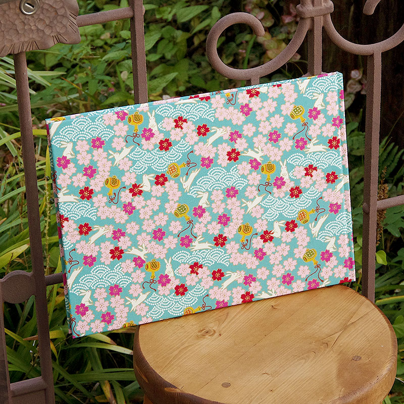 《ネコポス送料無料》 書き置き御朱印専用/見開きサイズ御朱印ホルダー/出雲うさぎ(キナリ/水色)