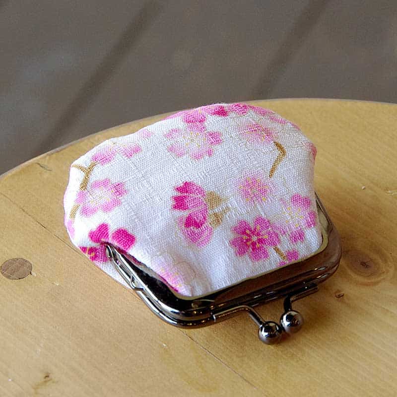 お賽銭用がま口財布/ 桜雲(紺/キナリ)