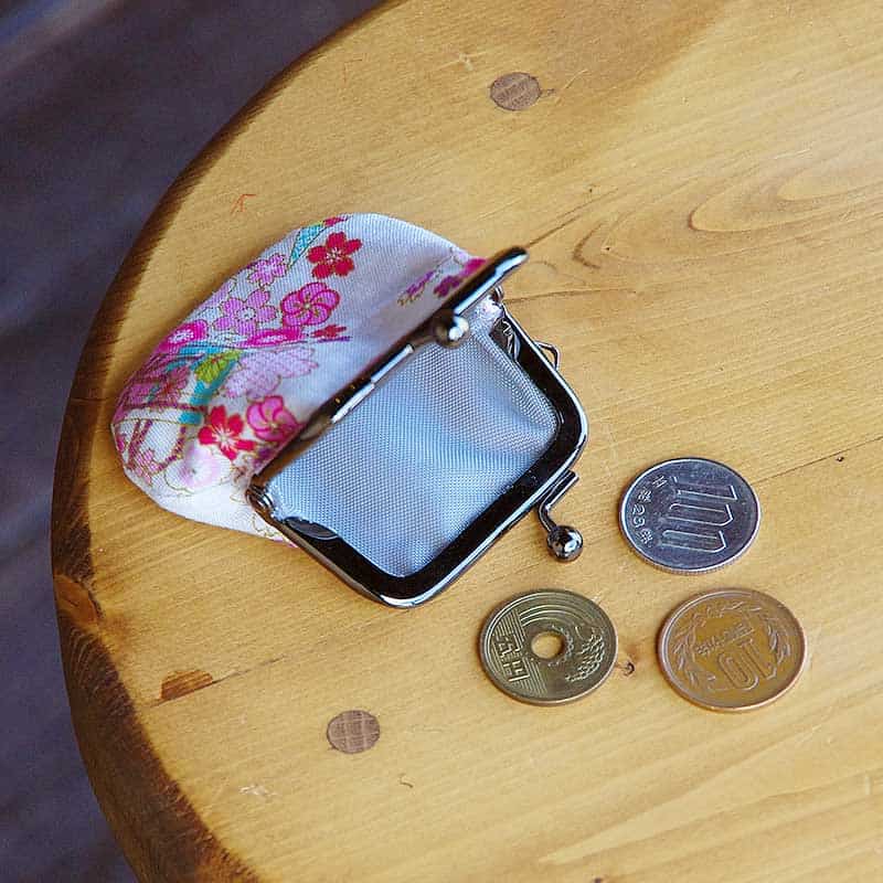お賽銭用がま口財布/花吹雪と折り鶴(紫/白)