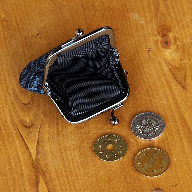 お賽銭用がま口/亀甲花菱(黒)