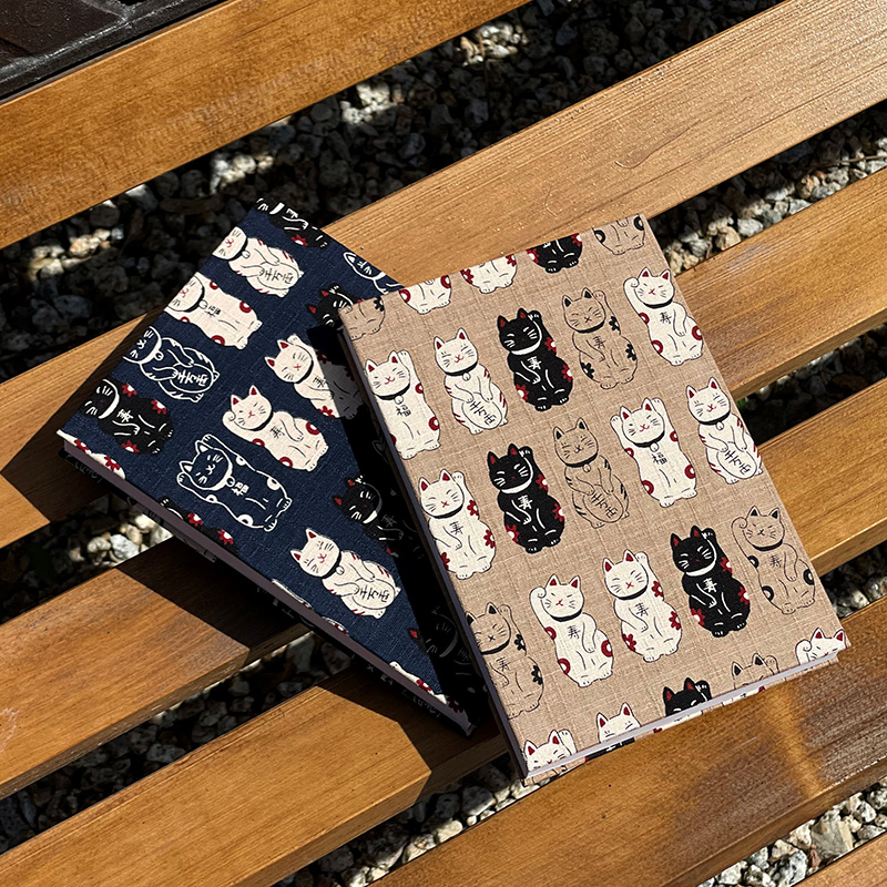 【三十三ヶ所納経帖】まねき猫(紺)ビニールカバー付 表題ラベル付 大判 蛇腹 /ネコポス送料無料