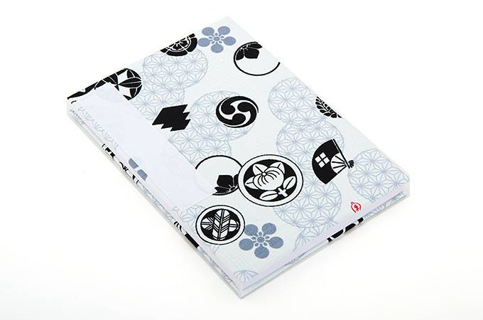 《ネコポス送料無料》御朱印帳(納経帖) 麻の葉家紋(グレー) 蛇腹