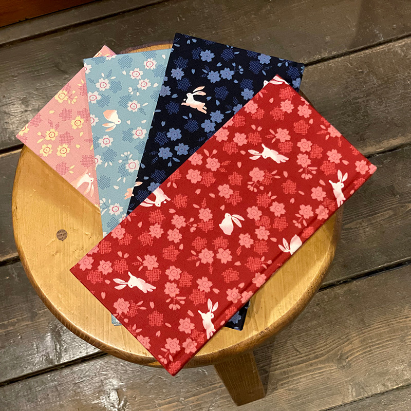 《メール便送料無料》【おみくじ帖】 花うさぎ(赤) 手帳 縁起 アルバム ノート 手帳 集め 収集 かわいい 貼る